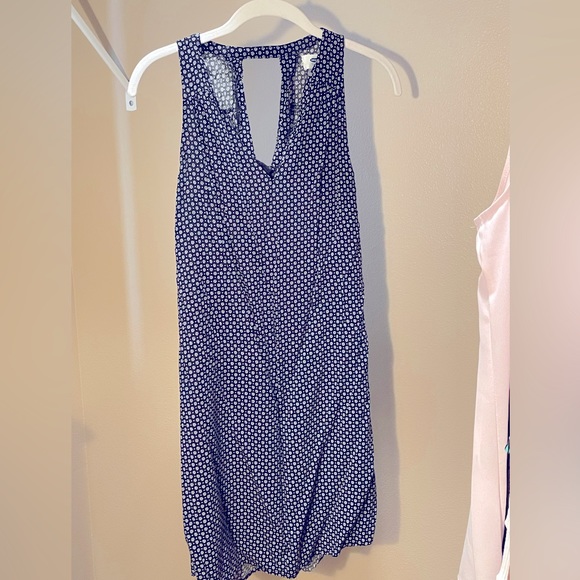 Small, lightweight, black and white dress - Picture 1 of 2